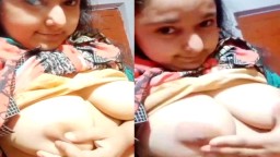 Desi bhabhi sex tease huge boobs show viral selfie