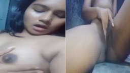 Desi Fingering Horny Girl Naked Viral Clip