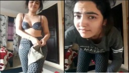 Paki Girl Shows Boobs